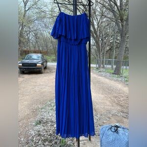 Elegant Blue Off-Shoulder Maxi Dress